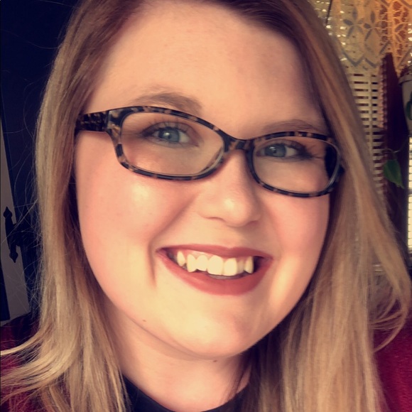 Meet your Posher, Brittany - Picture 1 of 1